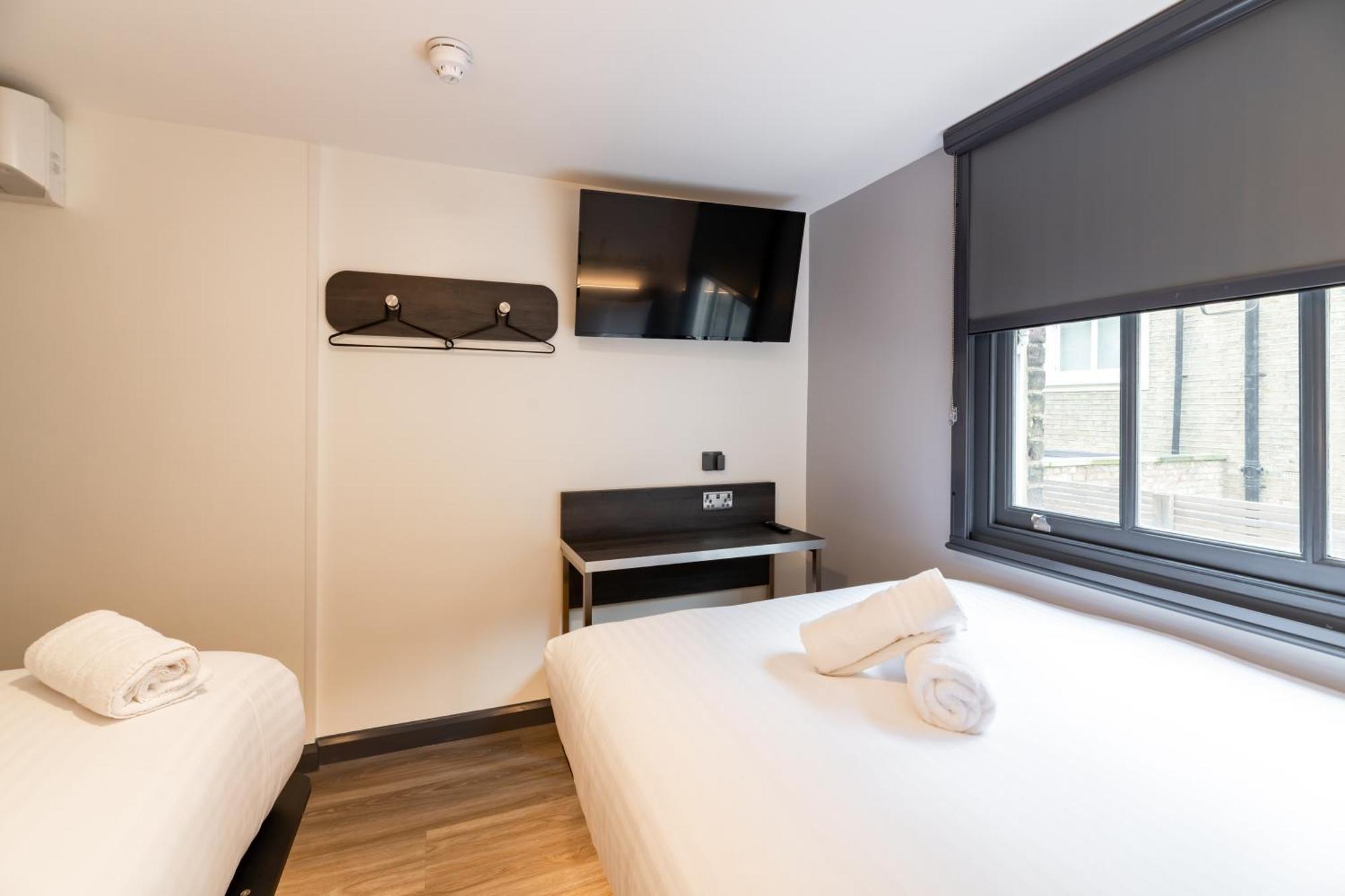 Easyhotel Victoria 2* Londra