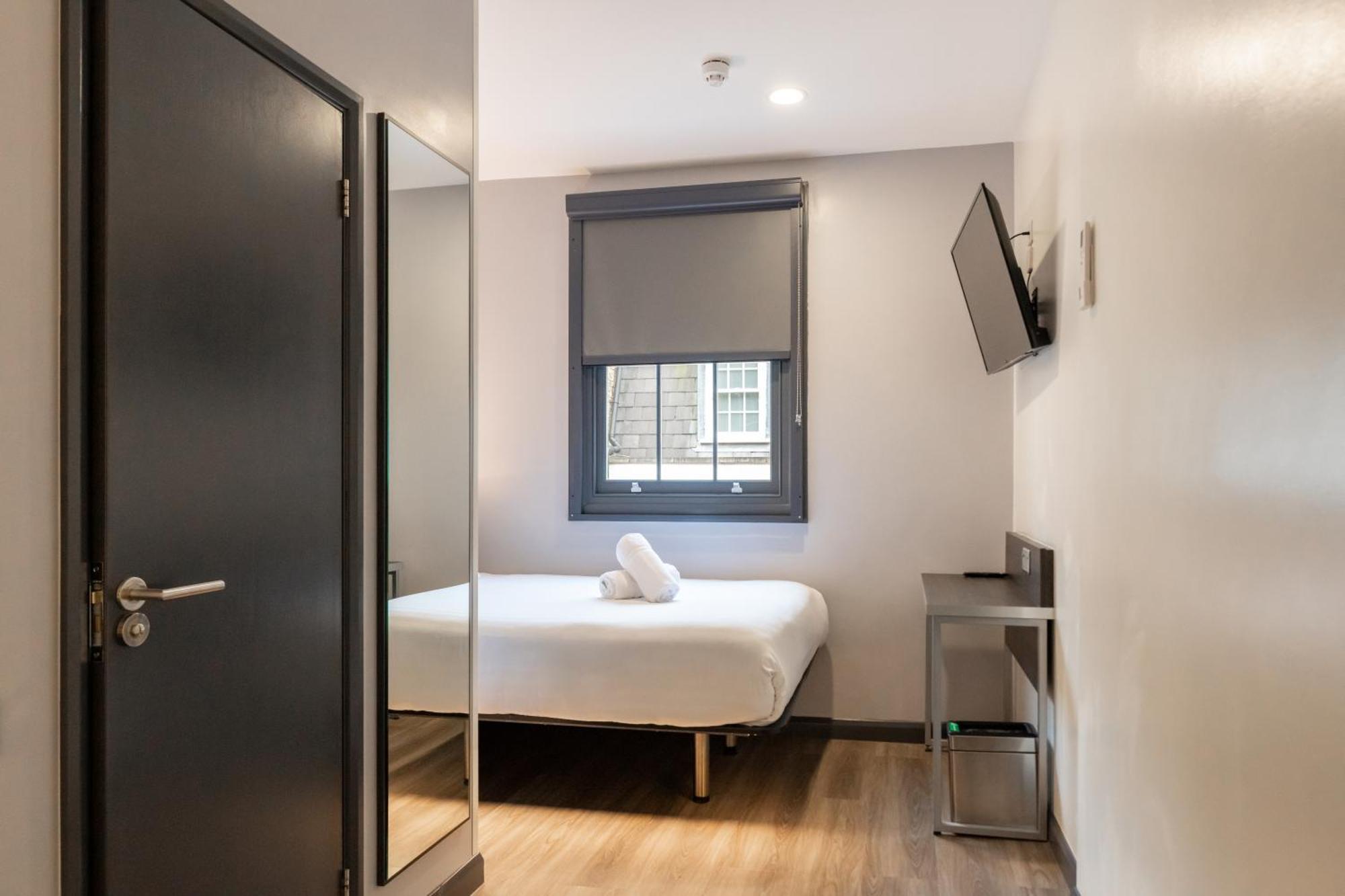 Easyhotel Victoria Hotel Londra